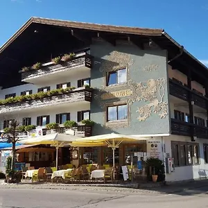 Hotel Loewen ***